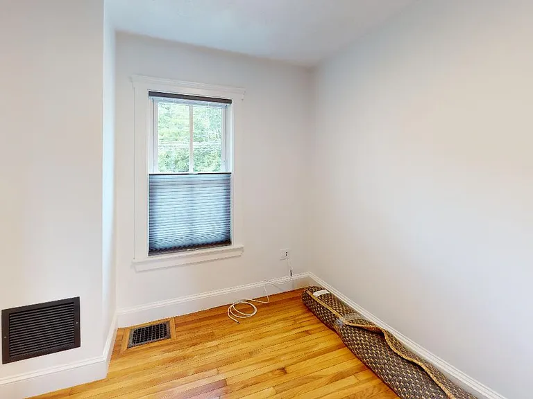154 Granite St — Photo 17