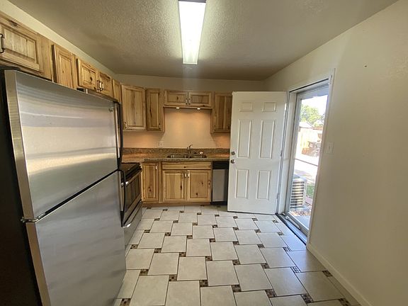 5th image of 1180 S Julian St
