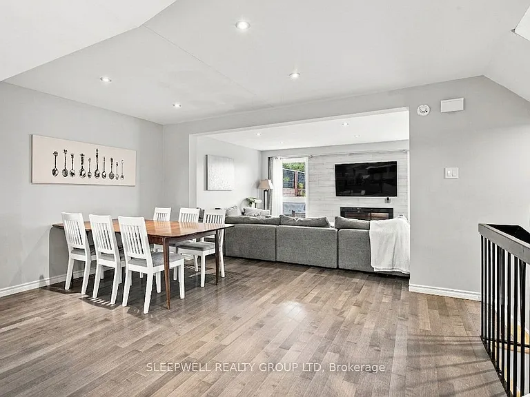 21 Kedgewick Ct — Photo 8