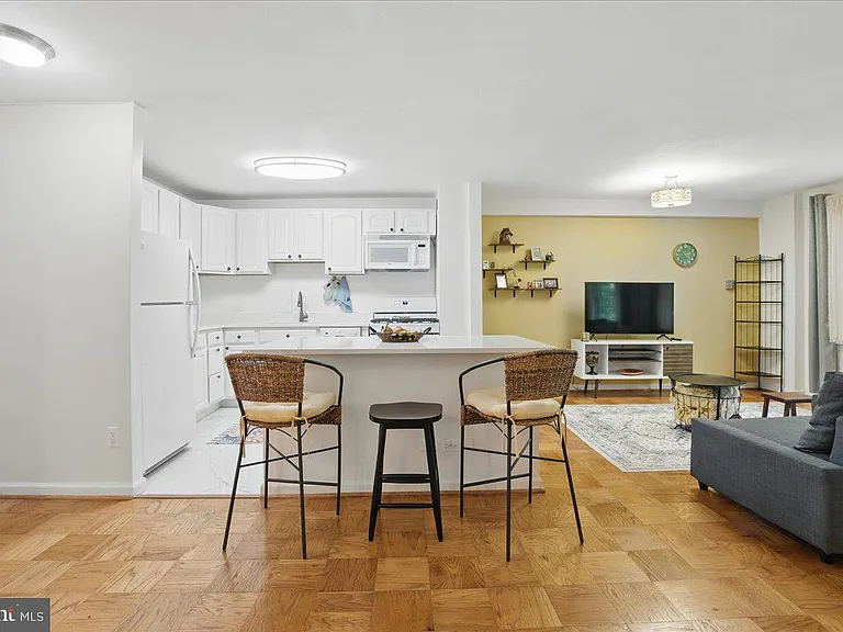 4501 Arlington Blvd #229 — Photo 7