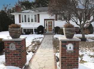 6 Randall Dr, Burlington, MA 01803