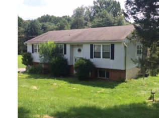 105 Lewisville Rd, Lincoln University, PA 19352