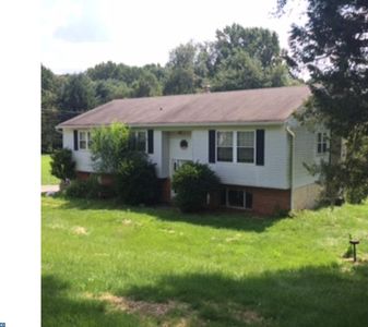 105 Lewisville Rd, Lincoln University, PA, 19352