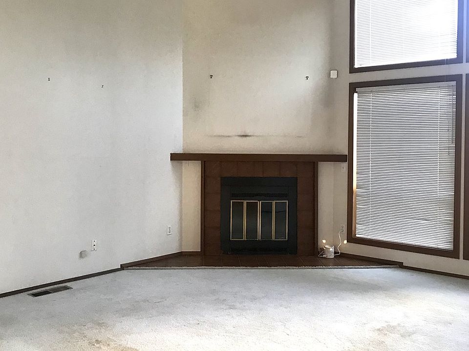 2nd image of 4117 SE Wynnwood Dr
