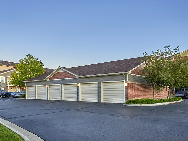 Bear Valley Park Apartments — Photo 24