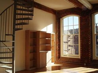 30 Market St UNIT 9, Lowell, MA 01852