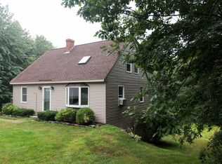 30 Oak Ridge Dr, Standish, ME 04084