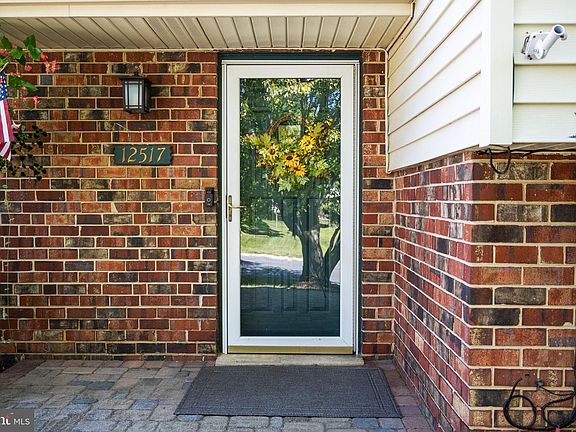 4th image of 12517 Summerwood Dr