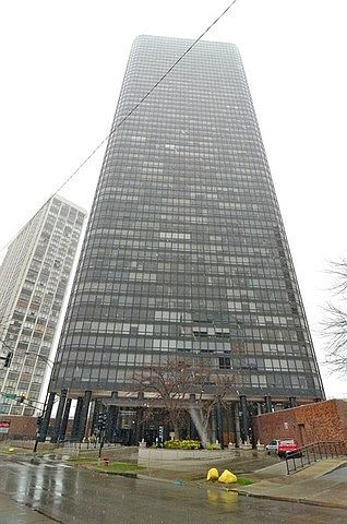 2nd image of 5415 N Sheridan Rd APT 4915