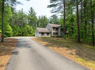 4 Randi Dr, Brookline, NH 03033