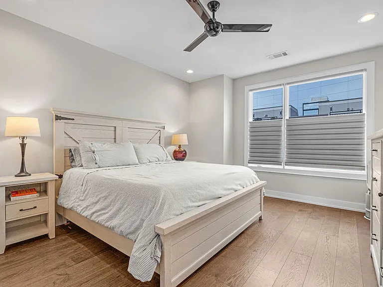 213 Taylor St #5 — Photo 10