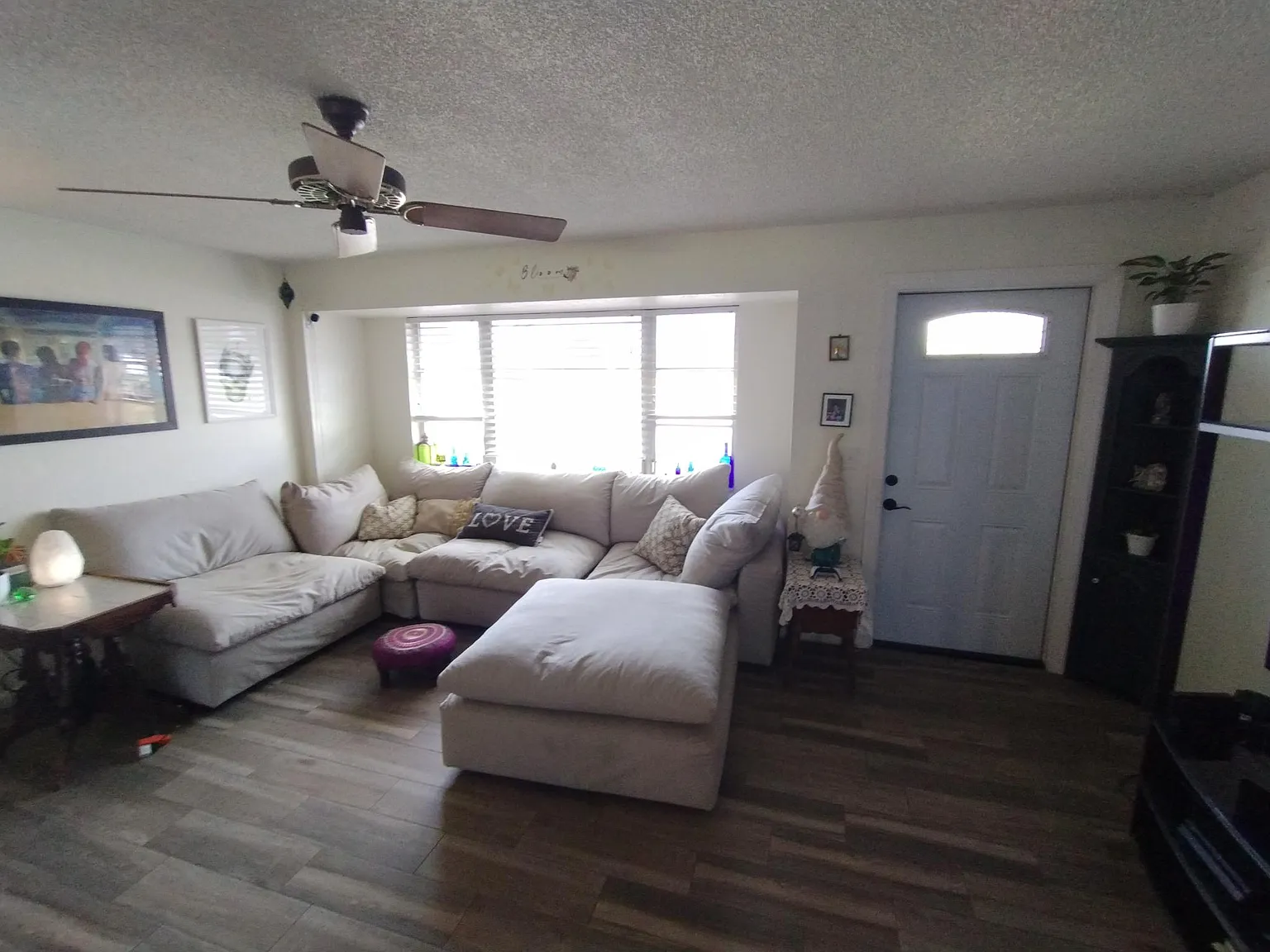 4 bed, 1414 sqft, $2,695 — Photo 2