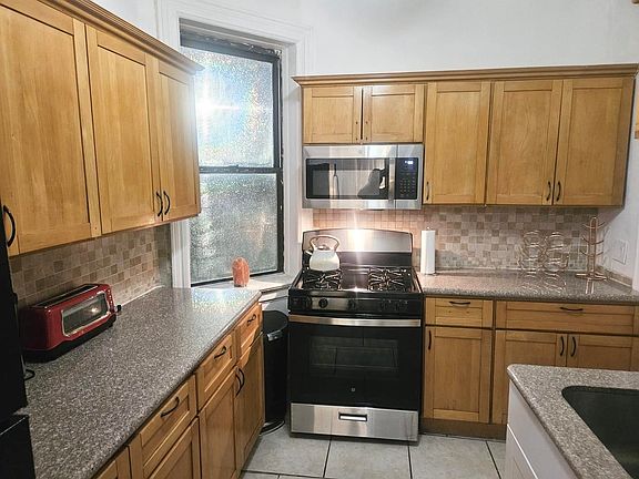 2nd image of 203 Harrison Ave APT 21