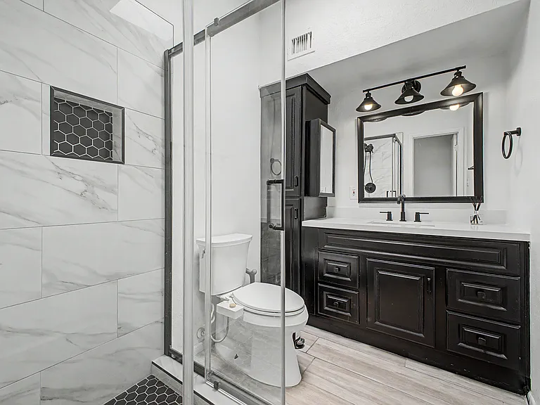 3650 E Poinsettia Dr — Photo 11