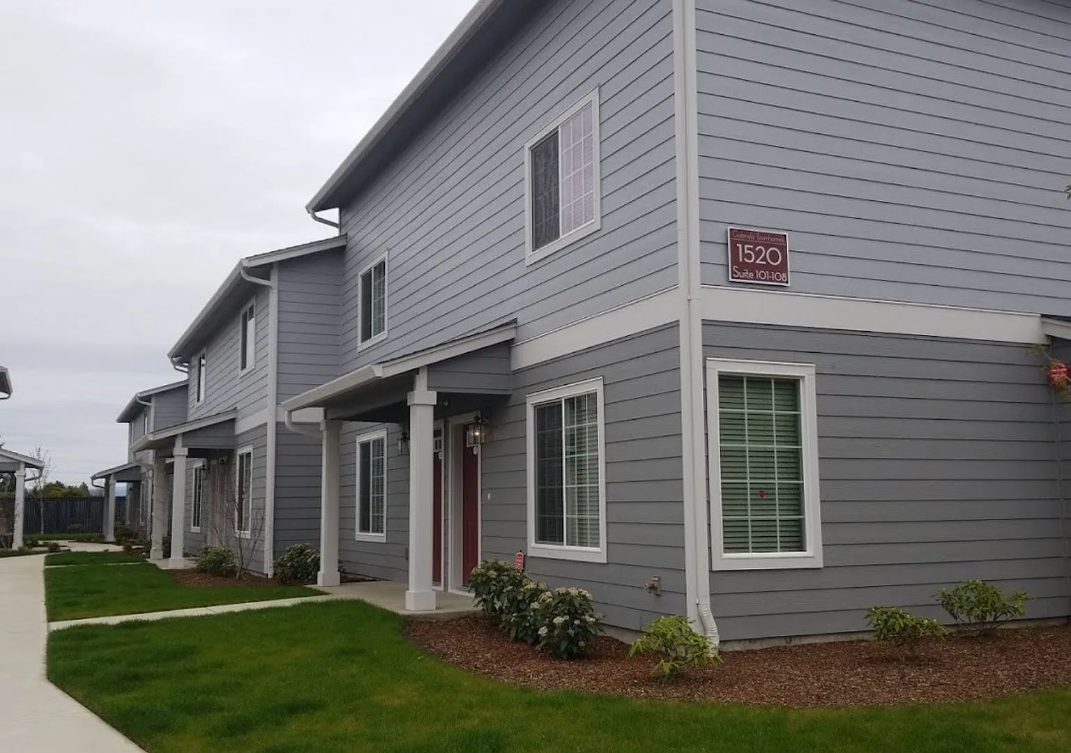 PR0032-14 - Gabriela Townhouses — Photo 1