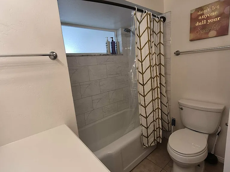1628 Helix St — Photo 30