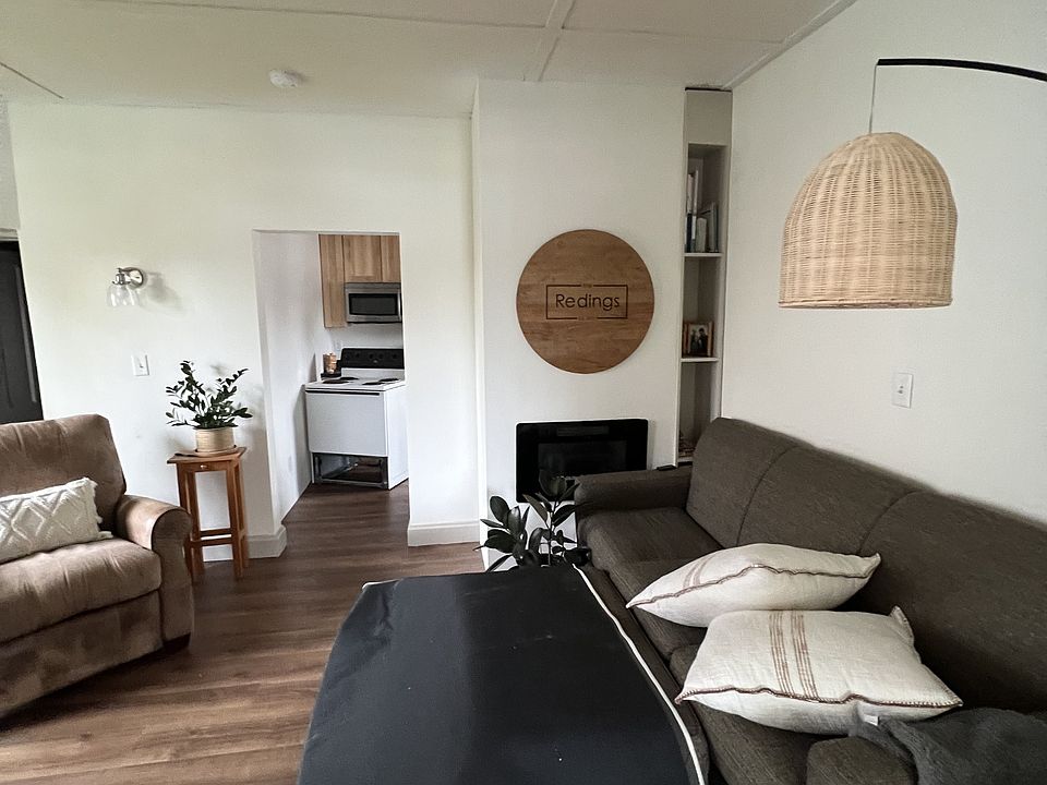 2nd image of 212 W 5th St #1