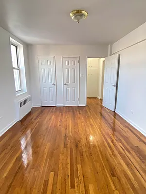 Sold by Winzone Realty Inc | media 8