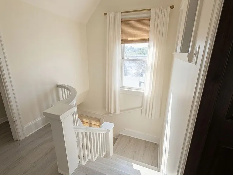 539 Park St — Photo 13