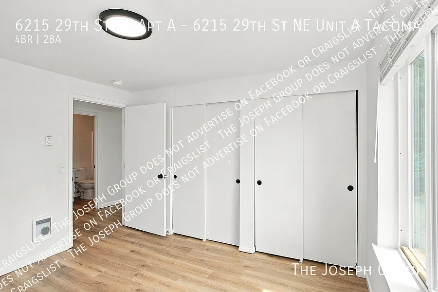 4-Bed Home in Browns Point — Photo 4