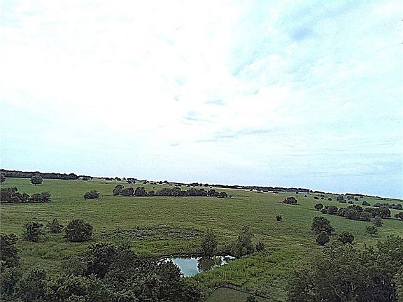 3rd image of 23262 Brown Rd