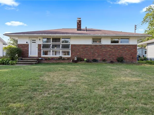 1327 W 39th St, Lorain, OH 44053