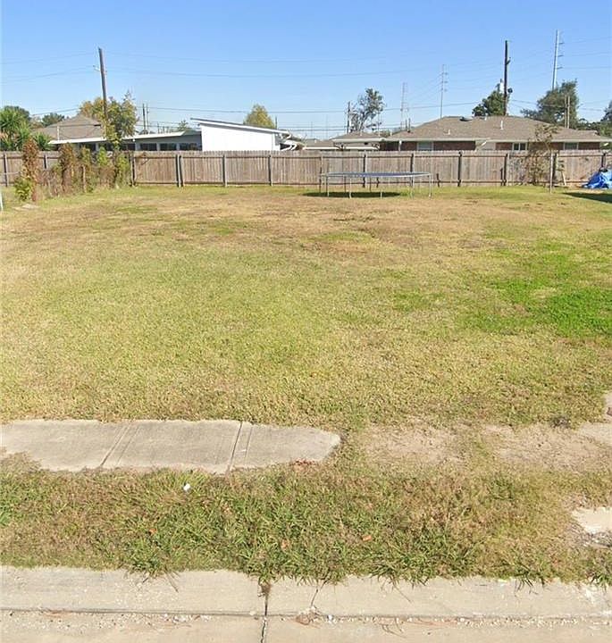 2nd image of 4527 Cardenas Dr