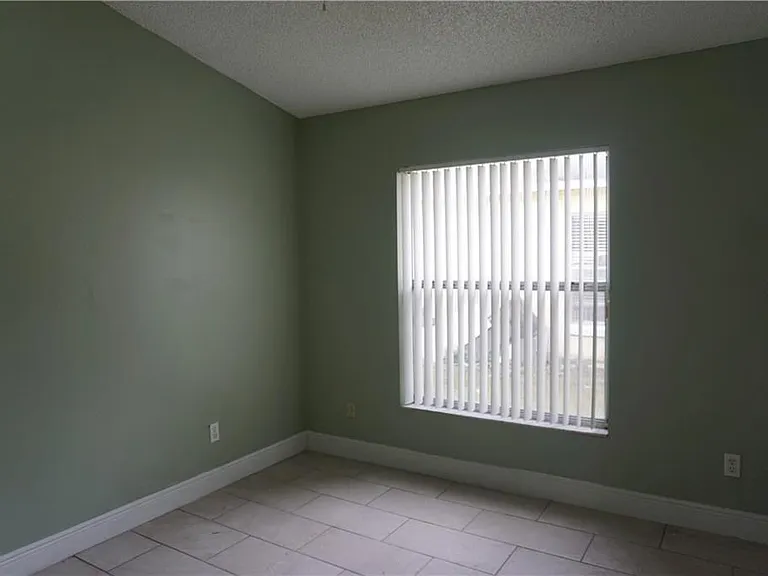 7139 Edgewater Shores Ct — Photo 7