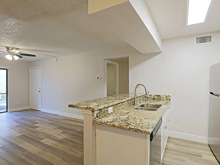 5305 Summerlin Rd #506 — Photo 8