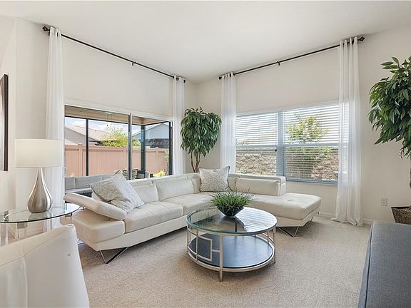 3rd image of 5829 Unger Ct