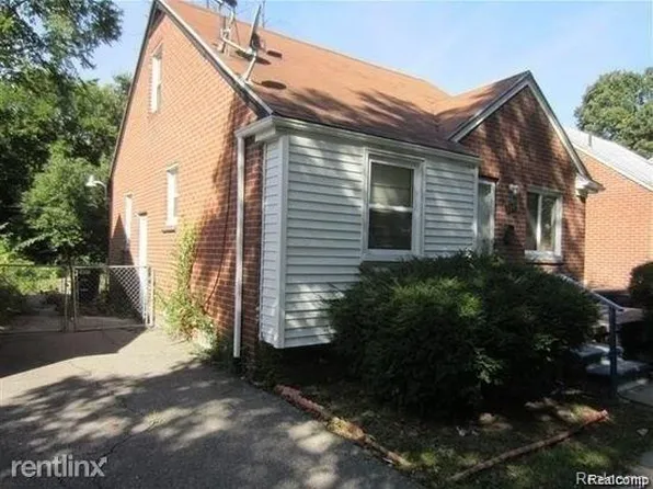 9349 Stout St, Detroit, MI 48228