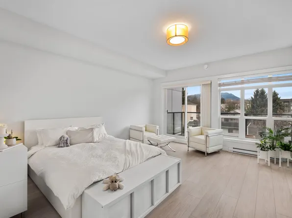 2356 Welcher Ave #301, Pt Coquitlam, BC V3C 0S7