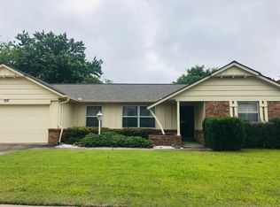 10710 E 26th Pl, Tulsa, OK 74129