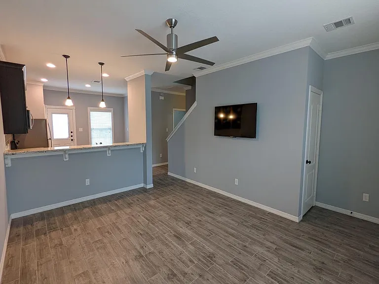 301 Sw Pkwy #334 — Photo 7