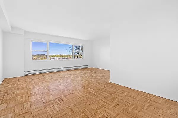 1st image of 3 Fordham Hill Oval APT 7H