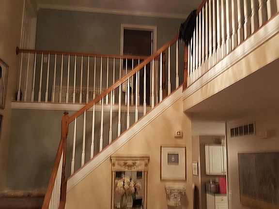3rd image of 1696 Thall Dr