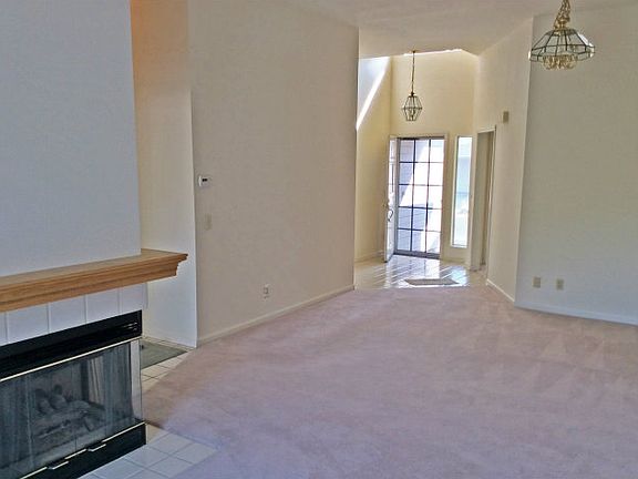 3rd image of 7817 Prestwick Cir
