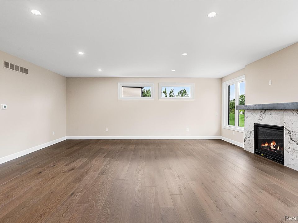 1356 Masters Dr, photo 8
