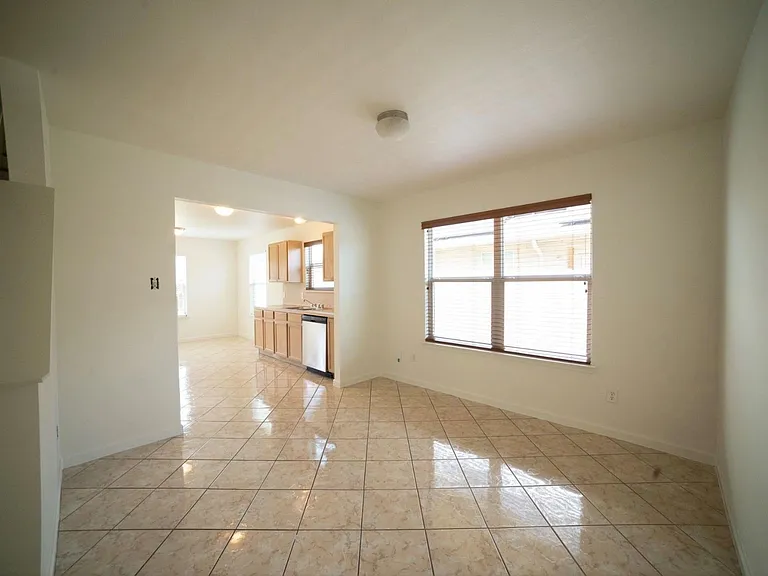 9519 Deep Valley Dr — Photo 8