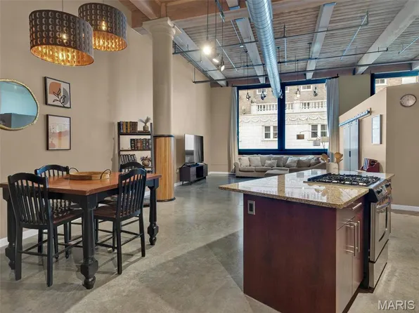 901 Washington Ave Unit 205, Saint Louis, MO 63101