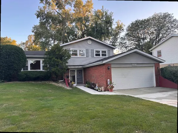 1113 Tamarack Dr, Darien, IL 60561