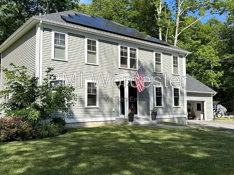 18 Lake Ave — Photo 2
