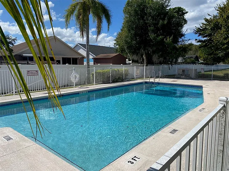 7415 Lago De Oro #B-4 — Photo 12