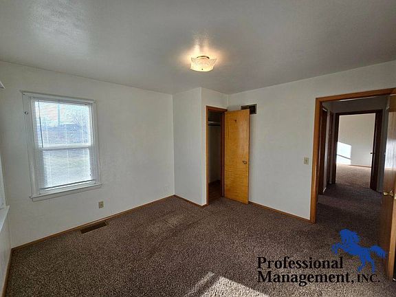 4th image of 1010 Avenue D