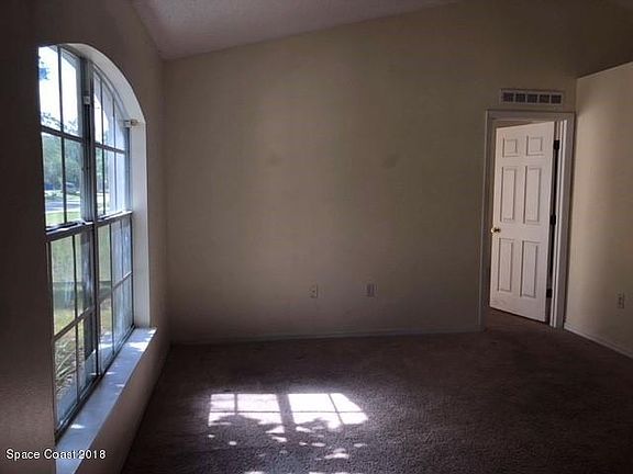 3rd image of 1418 Rankin Ave SE