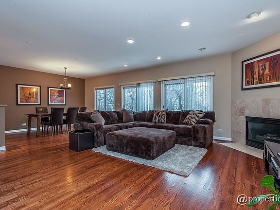 Living Room/Dining Room