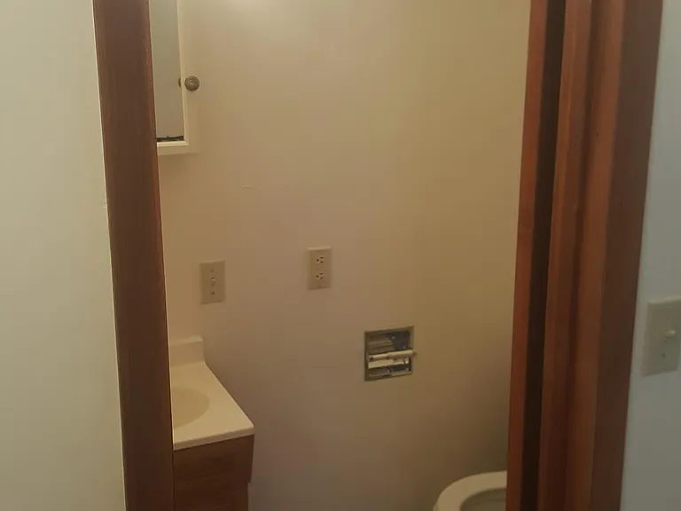 703 S 11th Ave #MAIN — Photo 9