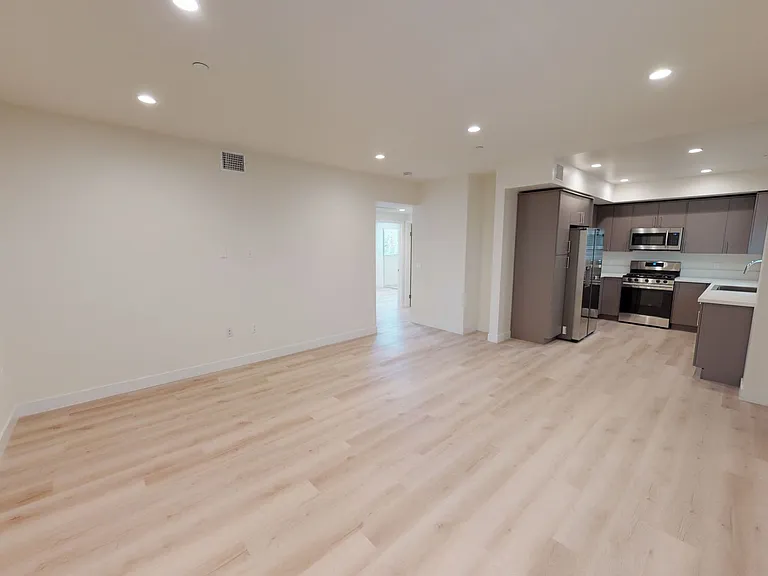 The Jordan Heights — Photo 17