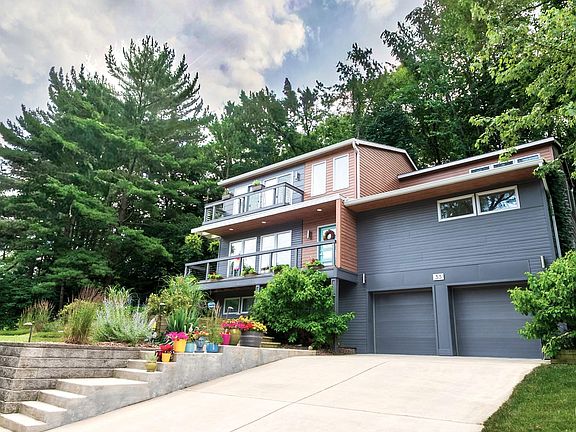 2nd image of 33 Beach Ln