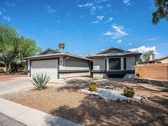 2nd image of 8480 N Snowdrop Dr